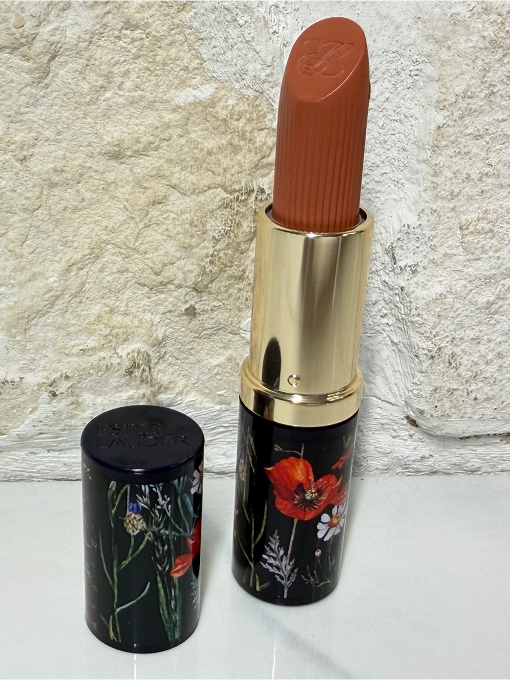 ⭐ ESTÉE LAUDER PURE COLOR LIPSTICK - MODERN MUSE